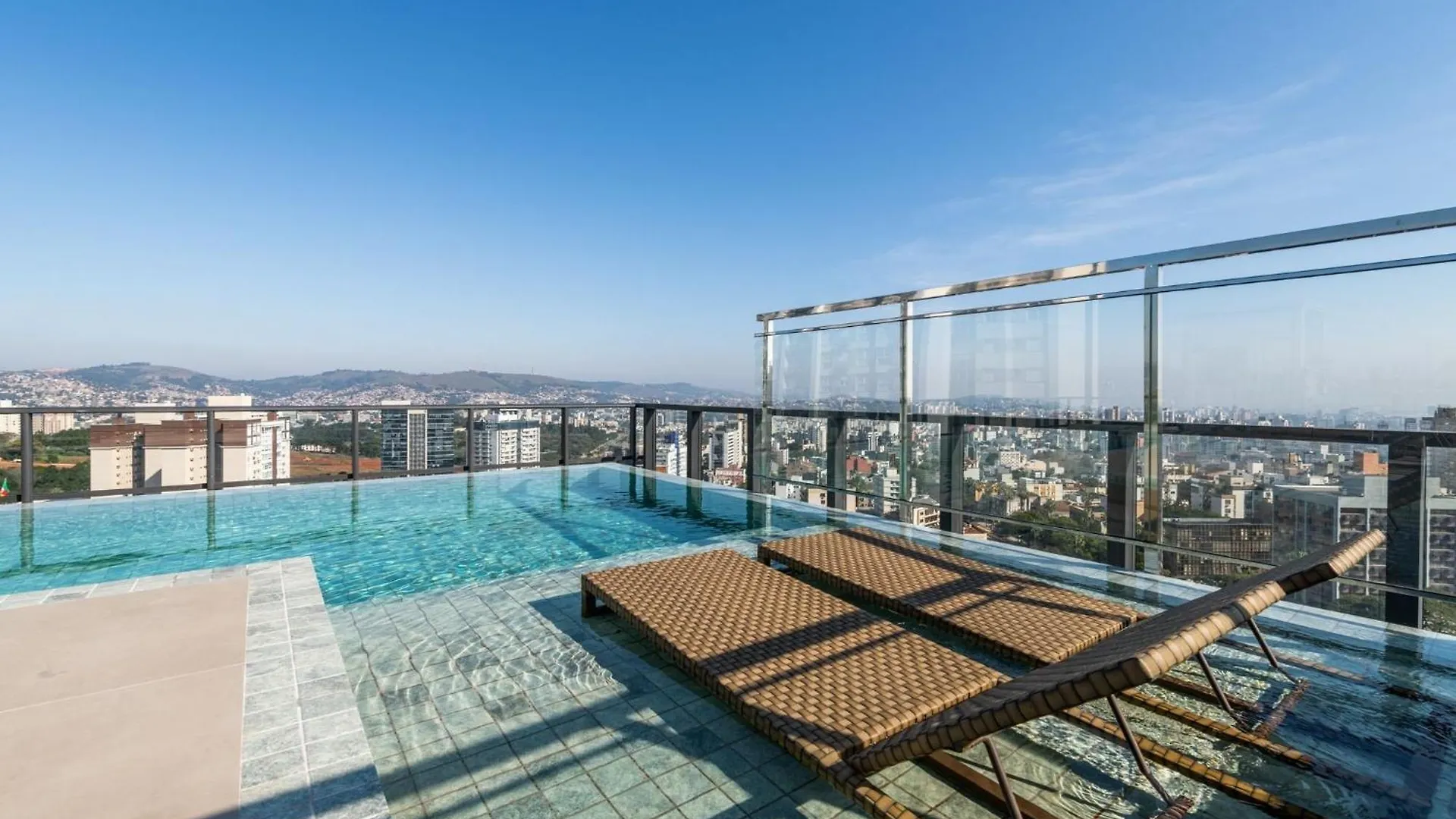 Liv In Rock! - Apartamento 810 Porto Alegre 0*,
